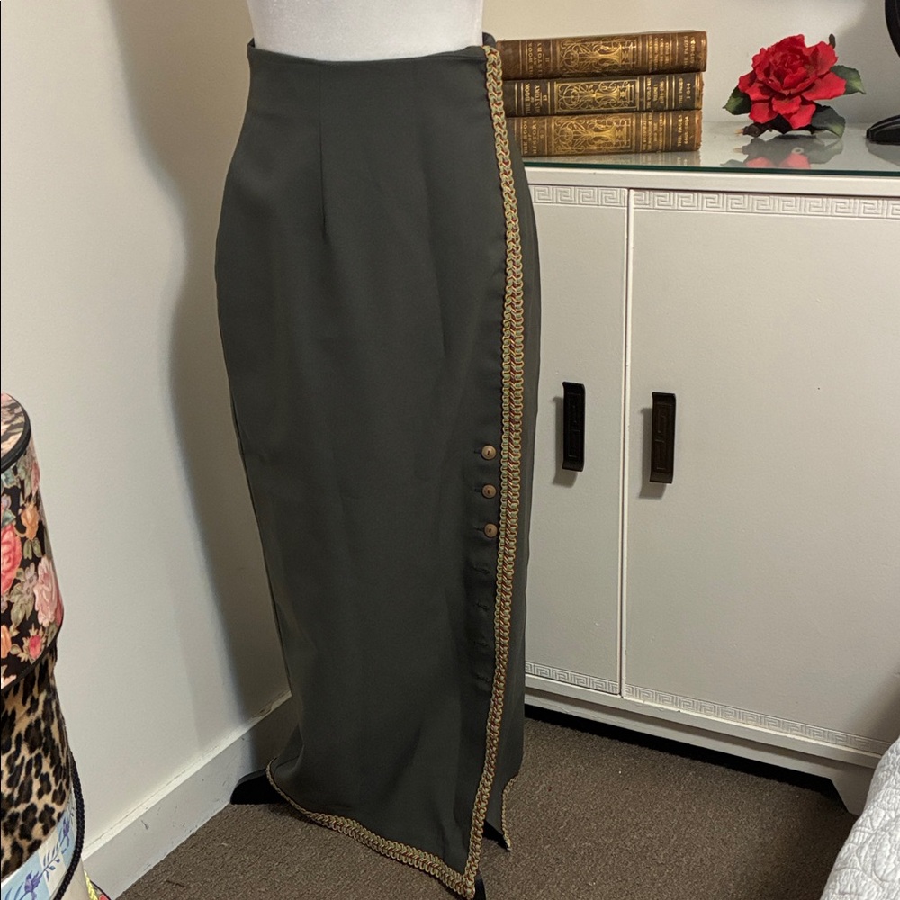 Vintage Elegant Olive Green Maxi Skirt with Gold Trim Size S